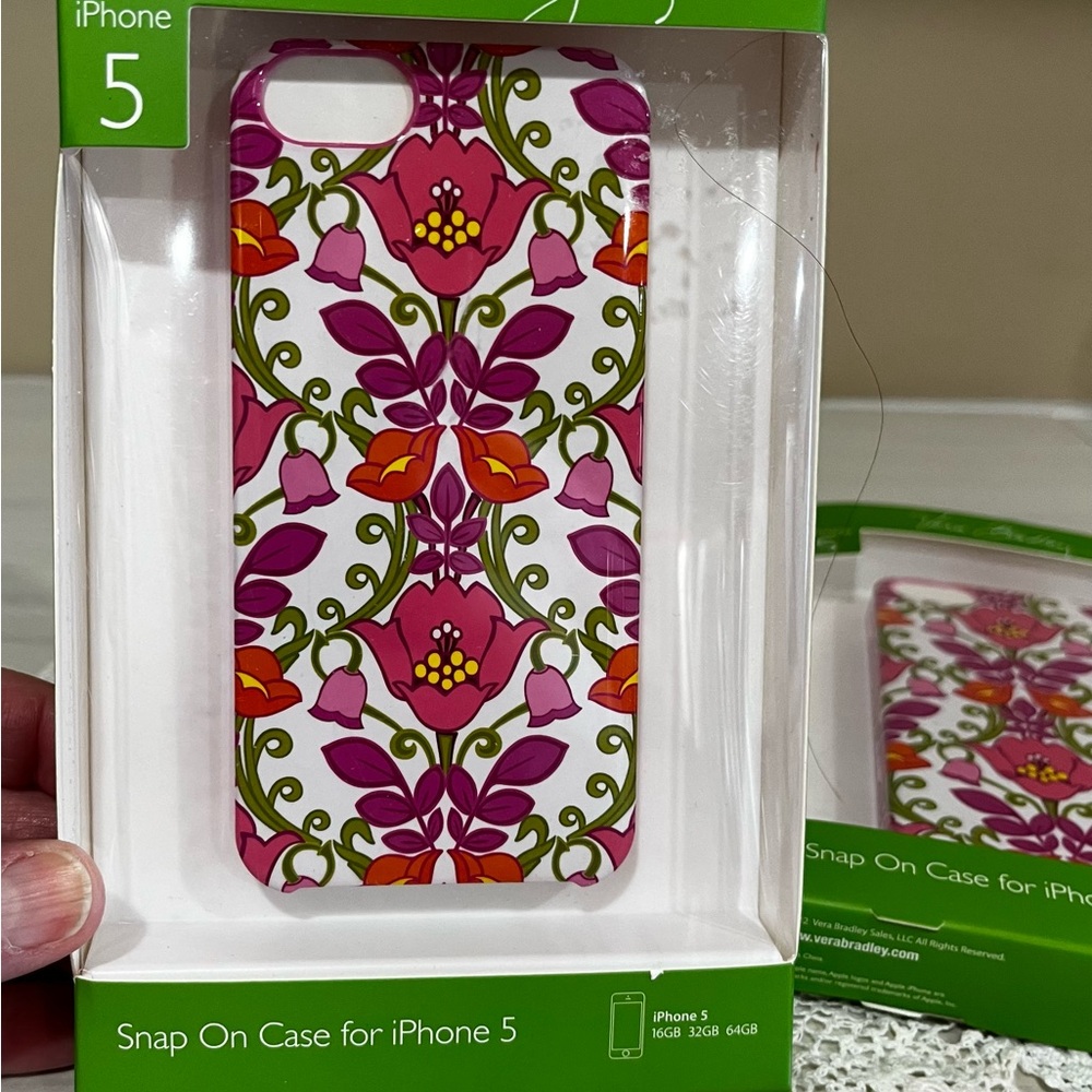 BNIB Vera Bradley IPhone 5/5S/SE 2016 case